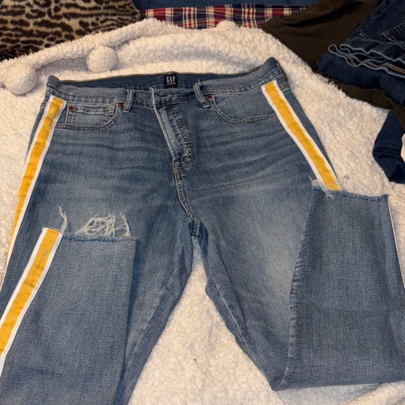 GAP Denim - GAP Women's Skinny Jeans with Yellow Accents